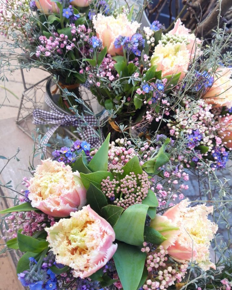 Blumen & Gestecke flowerloungerostock.de